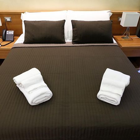 Mirko Luxury Inn ローマ エクステリア 写真
